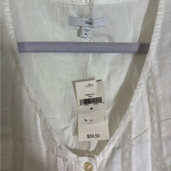 GAP‎ White Sleeveless Blouse Size M NWT - Picture 3 of 3